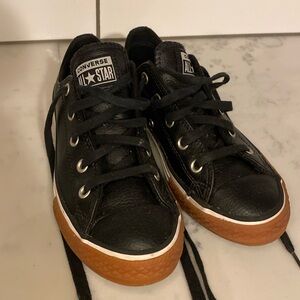 Kids black leather Converse All-Stars, barely worn! Size 2